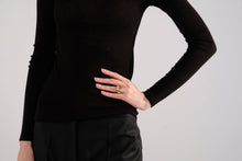 Load image into Gallery viewer, Calla whip ring