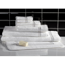 Load image into Gallery viewer, Macka Towel