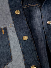 Load image into Gallery viewer, Neive Rev Woman Jacket