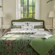 Load image into Gallery viewer, Seferî Bed Cover - Green