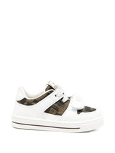 Load image into Gallery viewer, Fendi Kids Logo-Detail Touch-Strap Sneakers