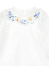 Load image into Gallery viewer, T-shirt with embroidered flowers