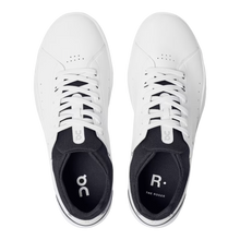 Load image into Gallery viewer, Close-up of the On Roger Advantage detailing the hidden CloudTec® cushioning and matt vegan leather finish.