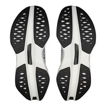 Load image into Gallery viewer, On Shoes Cloudboom Max White/Juniper Women 3WF301804438