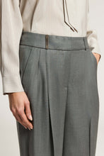Load image into Gallery viewer, Viscose wool trousers with double pleats