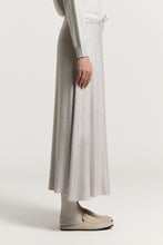 Load image into Gallery viewer, Velvet midi skirt