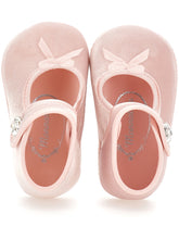Load image into Gallery viewer, Baby shoes with bow
