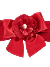 Load image into Gallery viewer, Pearl velvet flower band