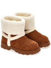 Load image into Gallery viewer, Boots with fur trim