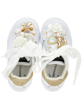 Load image into Gallery viewer, Charms Bycast Sneakers