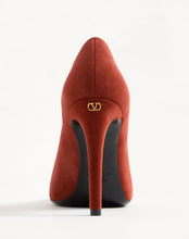 Load image into Gallery viewer, Open Toe Révélé Suede Pumps 105Mm