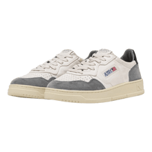 Load image into Gallery viewer, Autry Medalist Low Man Goat/Suede AULM-GS23
