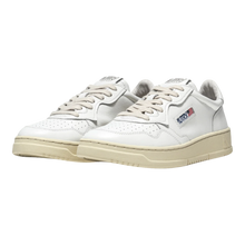 Load image into Gallery viewer, autry sneakers