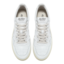 Load image into Gallery viewer, autry sneakers