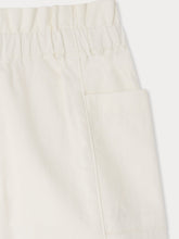 Load image into Gallery viewer, Nougat shorts in organic cotton