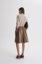 Load image into Gallery viewer, C5263005-CASHMERE-SHOULDER-PAD-CARDIGAN-TUILE-SCANLANTHEODORE-5_1770680078