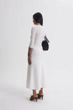Load image into Gallery viewer, C6262513-BABYWOOL-CREW-SWEATER-IVORY-SCANLANTHEODORE-5_1770679890