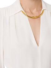 Load image into Gallery viewer, Blouse in georgette fabric with jewel detail