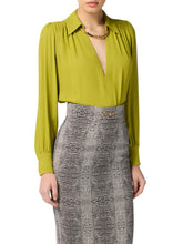 Load image into Gallery viewer, Blouse in georgette fabric with jewel detail