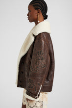 Load image into Gallery viewer, Embroidered oversize shearling jacket