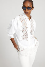 Load image into Gallery viewer, Cotton shirt with lace detail