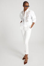 Load image into Gallery viewer, Cotton shirt with lace detail