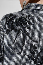 Load image into Gallery viewer, Pied de poule viscose shirt with lace inserts