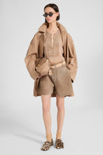 Load image into Gallery viewer, Plissé Real Leather Coat