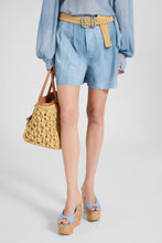 Load image into Gallery viewer, Regular Fit Shorts in Denim Print Marocain