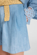 Load image into Gallery viewer, Regular Fit Shorts in Denim Print Marocain