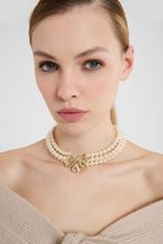 Load image into Gallery viewer, Pearl choker with sculptural bow and crystal