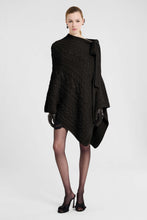 Load image into Gallery viewer, Pure cashmere cable-knit poncho in Black