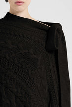 Load image into Gallery viewer, Pure cashmere cable-knit poncho in Black