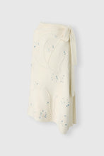 Load image into Gallery viewer, Long pure cashmere poncho with hand-embroidered couture motif