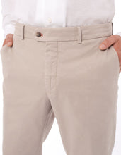 Load image into Gallery viewer, GARMENT DYED COTTON CHINO PANTS
