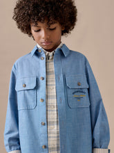 Load image into Gallery viewer, Eddy shirt in organic cotton chambray