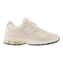 Load image into Gallery viewer, New Balance 2002 Calm-Taupe/Angora M2002RCC
