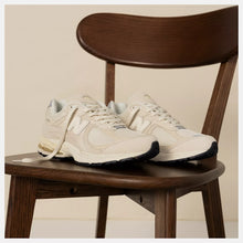 Load image into Gallery viewer, New Balance 2002 Calm-Taupe/Angora M2002RCC
