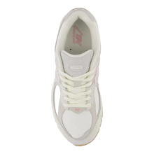 Load image into Gallery viewer, New Balance 2002R White/Pin UNISEX M2002RPM