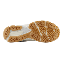 Load image into Gallery viewer, New Balance 2002R White/Pin UNISEX M2002RPM