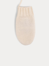 Load image into Gallery viewer, Babies' mittens milk white