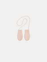 Load image into Gallery viewer, Babies' mittens pale pink