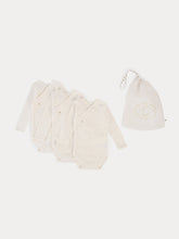 Load image into Gallery viewer, Lot of 3 bodysuits milk white