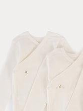 Load image into Gallery viewer, Lot of 3 bodysuits milk white