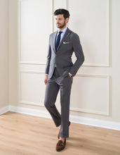 Load image into Gallery viewer, SOLID ITALIAN WOOL SUIT
