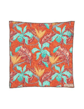 Load image into Gallery viewer, Luxury Seersucker Hand-Rolled Pocket Square