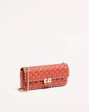 Load image into Gallery viewer, Rockstud Spike Medium Shoulder Bag In Kidskin