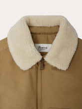 Load image into Gallery viewer, John quilted jacket with removable collar in water-repellent cotton