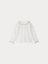 Load image into Gallery viewer, Janeke blouse with embroidered collar and pleated organic cotton