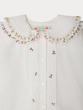 Load image into Gallery viewer, Janeke blouse with embroidered collar and pleated organic cotton